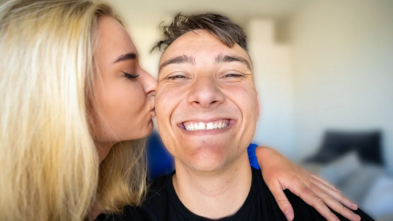 Gør Folk Glade En HEL Dag