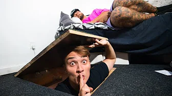 Overnatter UDEN han vidste det!