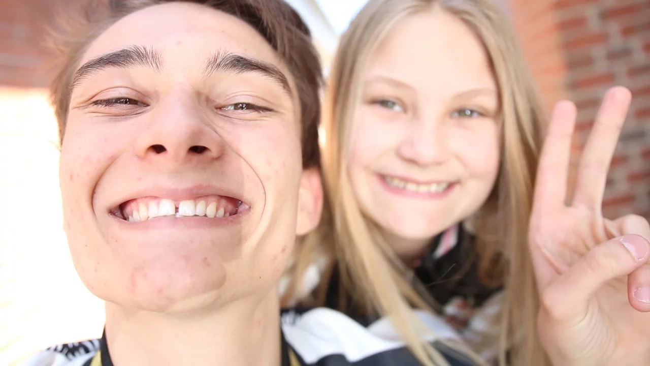 MIN SØSTER STARTER PÅ YOUTUBE?!