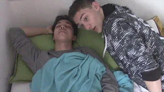 Skal vi ikke filme en video? - Do you wanna build a snowman parodi