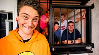 Den Sidste Der Forlader Rummet Vinder 5000 Kroner