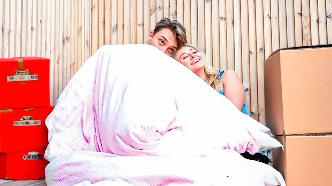 VI FLYTTER I PENTHOUSE LEJLIGHED (FlytteVlog 1)