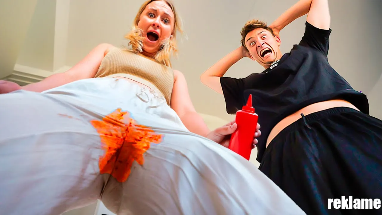 Bløder Igennem Prank På Alex