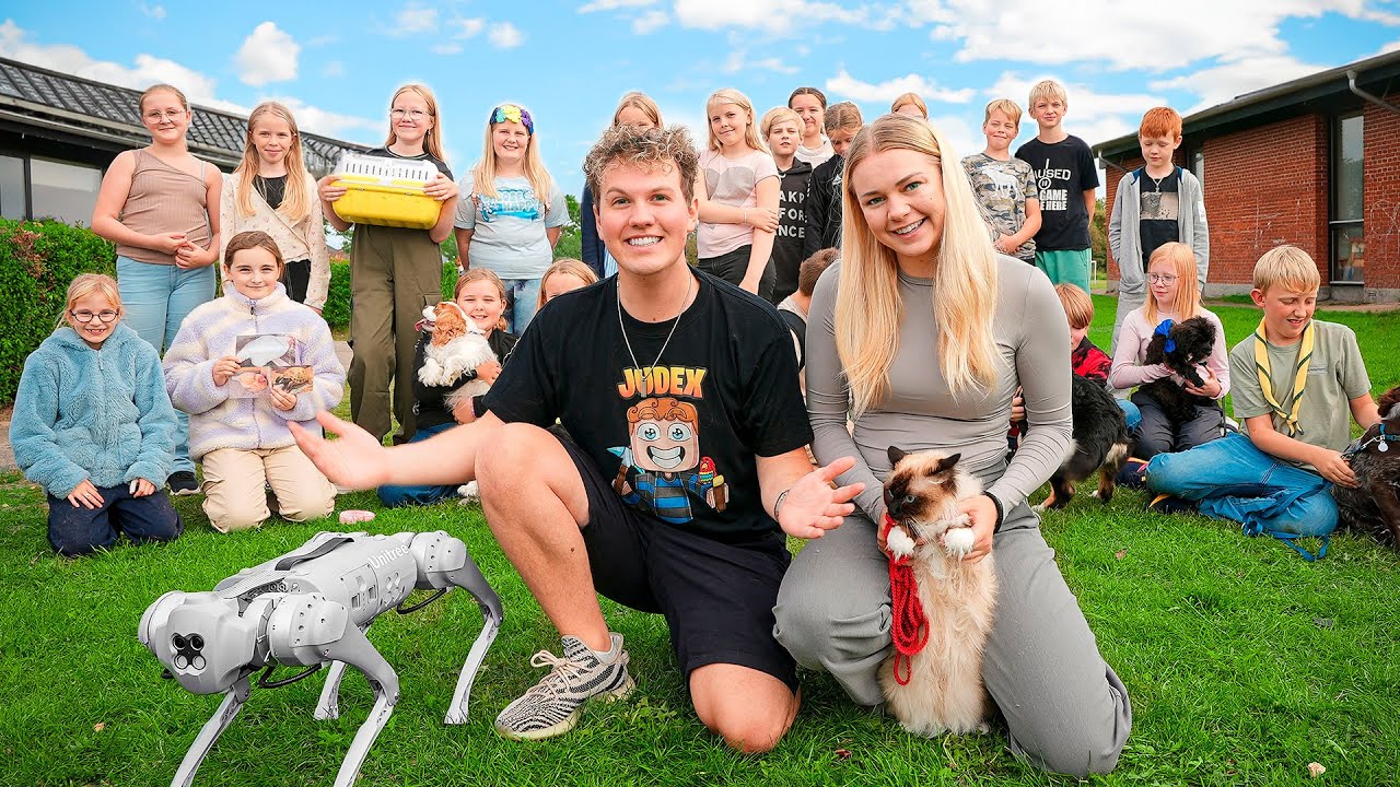 Jeg Overrasker en Skole med en Kæledyrs-dag!