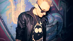 ♪ Eiqu Miller - Merch Game On Fleek (Official Music Video)