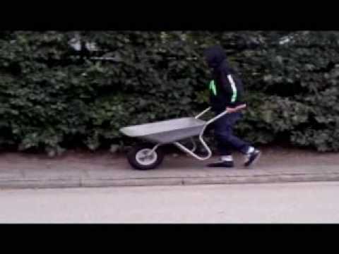 HOW THE FUCK DID I MAKE THIS OLD VIDEO POP UP IN THE SUB BOX ??