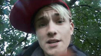 EIQU MIXTAPE OUT NOW ! [ THE BLOOPERS ] DOWNLOAD LINK BELOW !