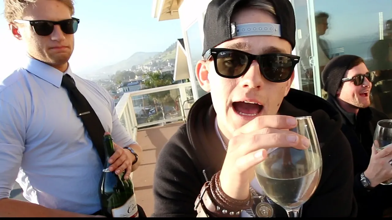 ♪ Eiqu Miller - Need No Help