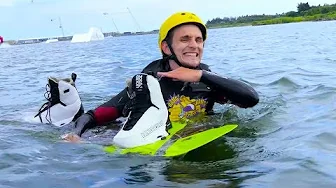 Første gang på Wakeboard! - KABELPARK - Waveboard på vand?!