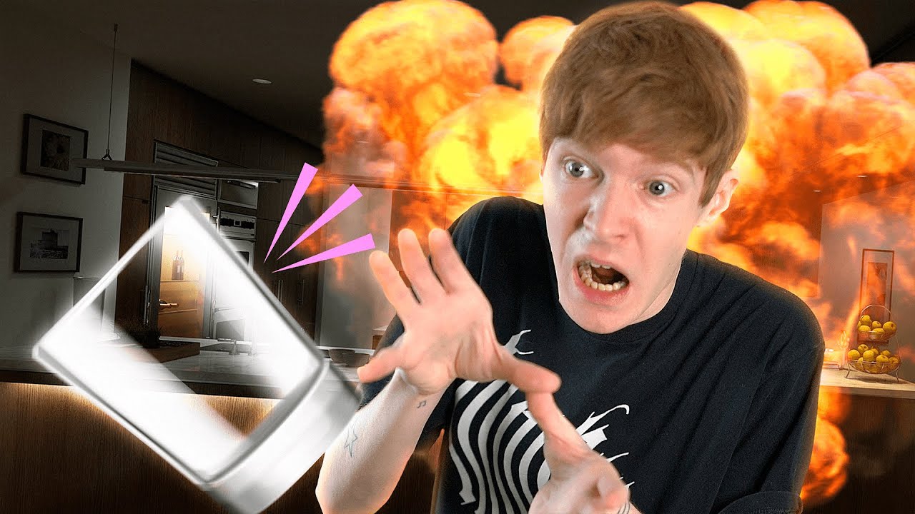 DU SKAL VÆRE STILLE