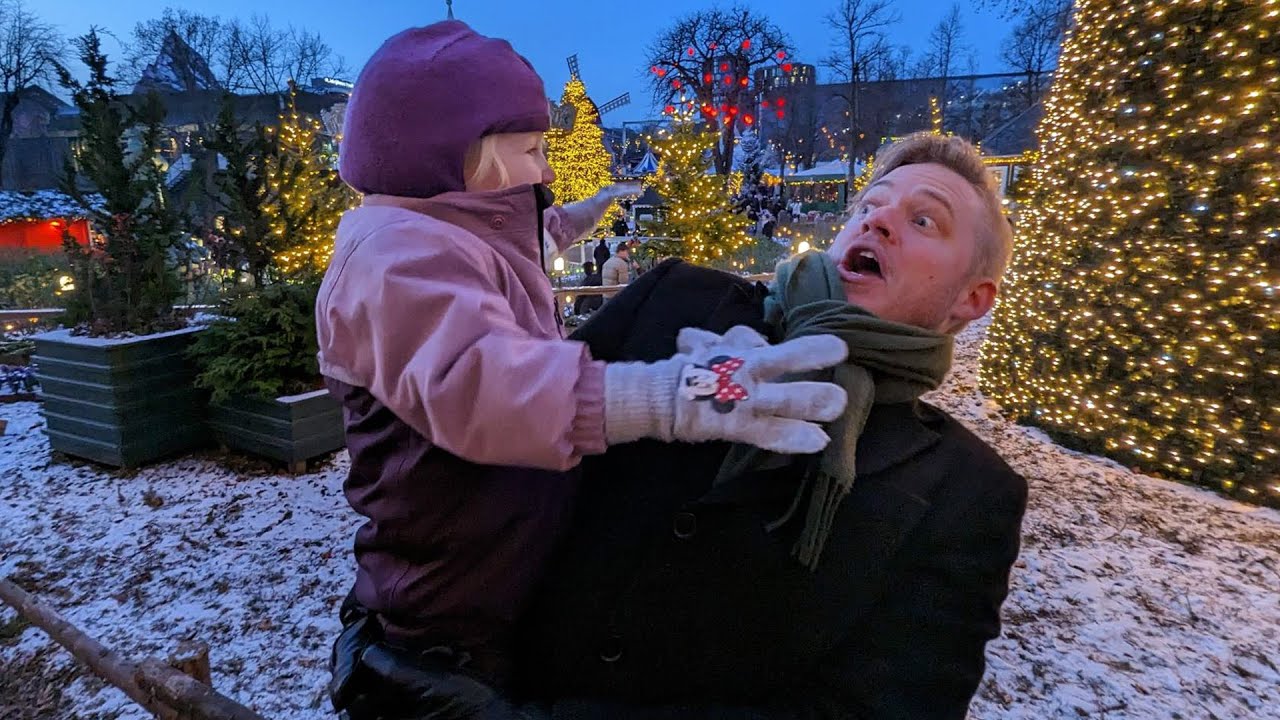 Min datter Evas første tur i Tivoli