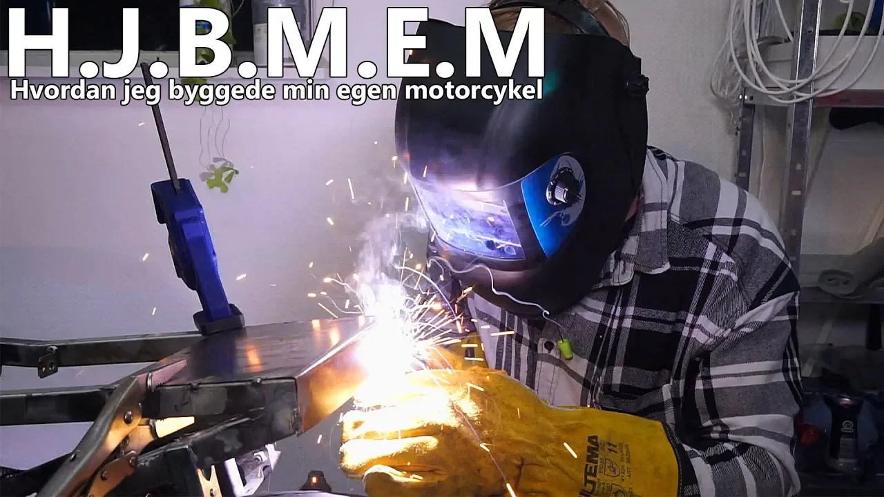 Hvordan jeg byggede min egen motorcykel DEL 2 - svejser ny bagende på cyklen !