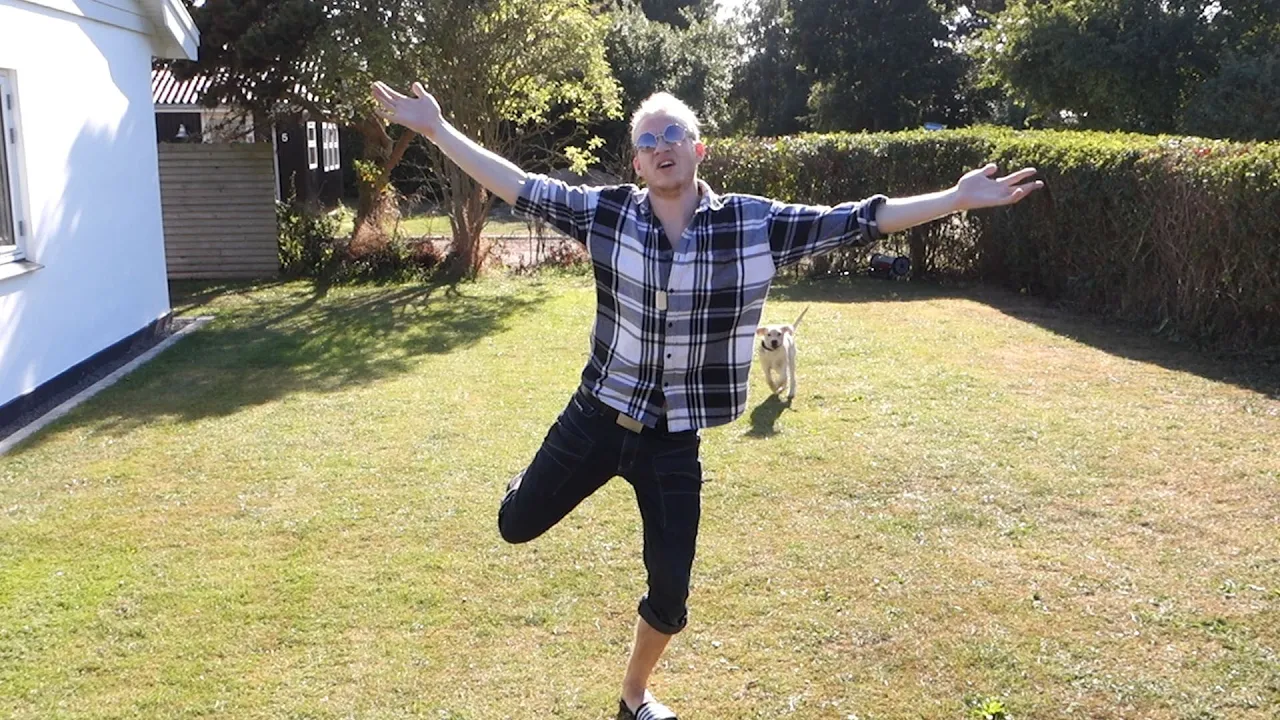 En dag på LANDET #10 - MIN HAVE OG GULDTUBEN !!