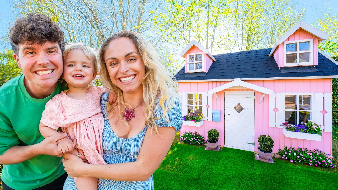 Overrasker Elina med LEGEHUSET!