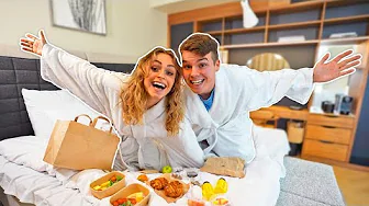 24 TIMER PÅ ET HOTELVÆRELSE!