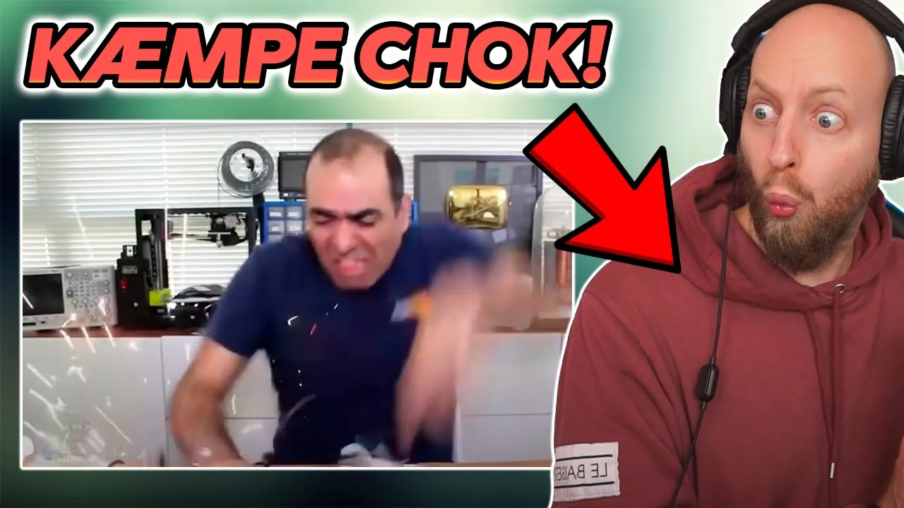 Johnni Gade ser: Perfectly Cut Screams