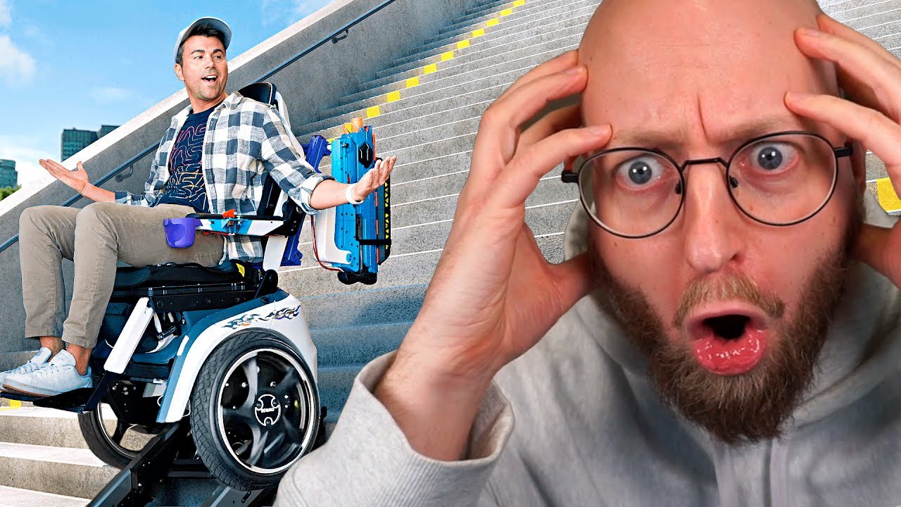 Kørestol der kører OP AF TRAPPER?