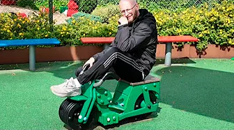 Fortæller dårlige jokes til min kæreste i Legoland