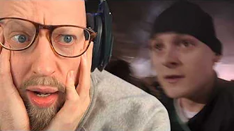 Bruhliver midt i demo