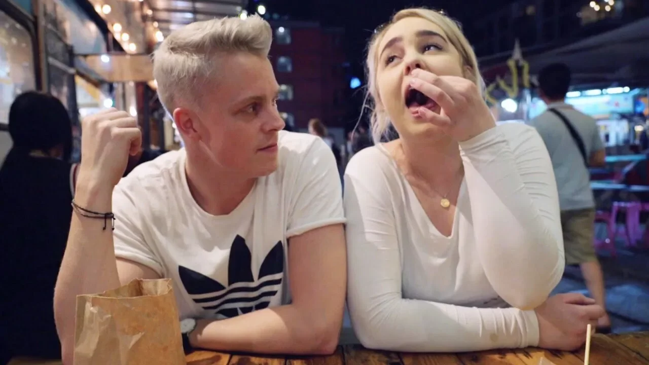 SPISER INSEKTER I BANGKOK | Toolbox of Life ♡