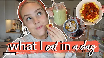 WHAT I EAT IN A DAY | Julia Sofia ♡
