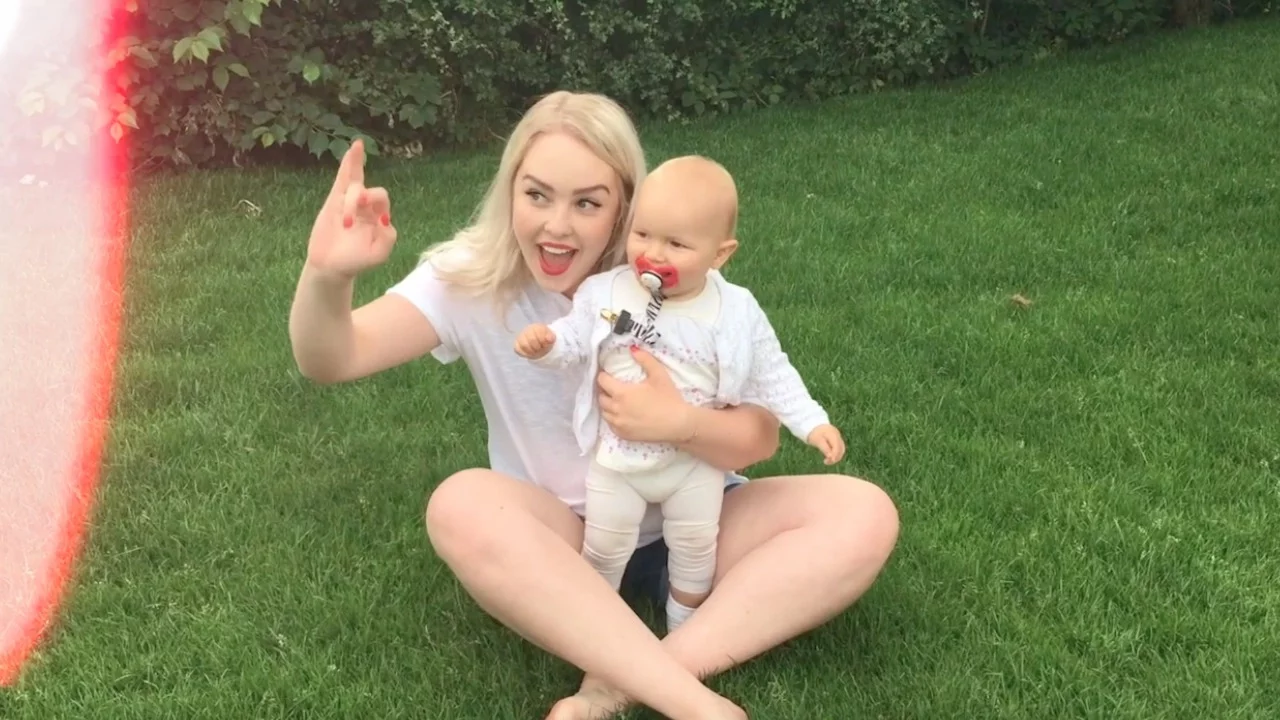 PÅ OPTAGELSER MED SPLAY | Julia Sofia ♡