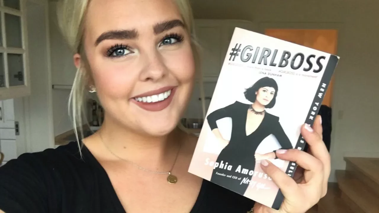 LIFE-CHANGING BOOKS | Julia Sofia ♡ | Reklame for Arnold Busck