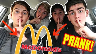 SJOVESTE PRANK PÅ MCDONALDS!! (Drive in prank) m. Jeppe Ølgaard & Jonas Droger