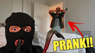INDBRUDS PRANK PÅ ELIAS!! - M. Josefine Simone