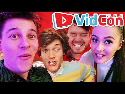 Backstage at VidCon! *Met My Favorite YouTubers* | HelloRasmus