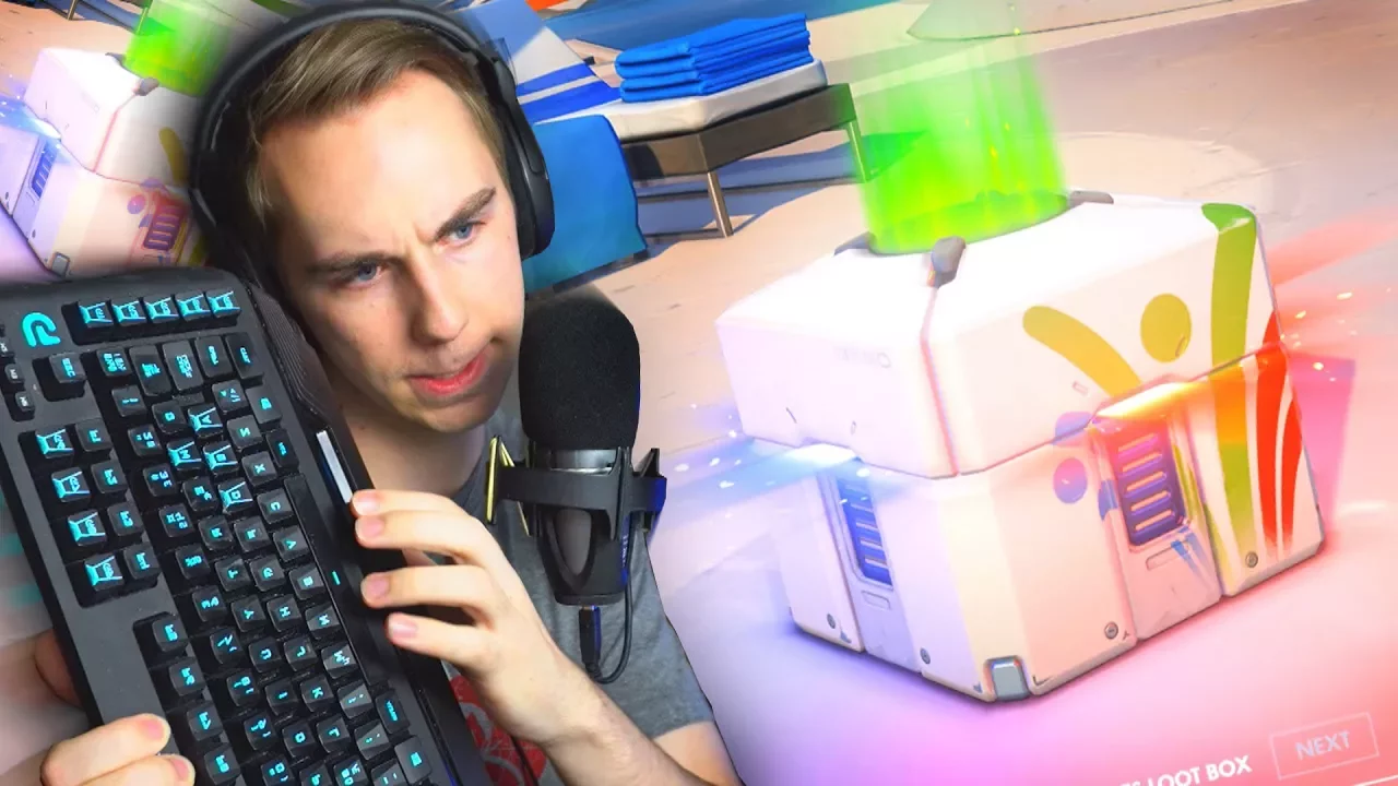 NYE LEGENDARIES! | OverWatch Loot Box