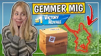 VINDER VED KUN AT GEMME MIG I EN BUSK