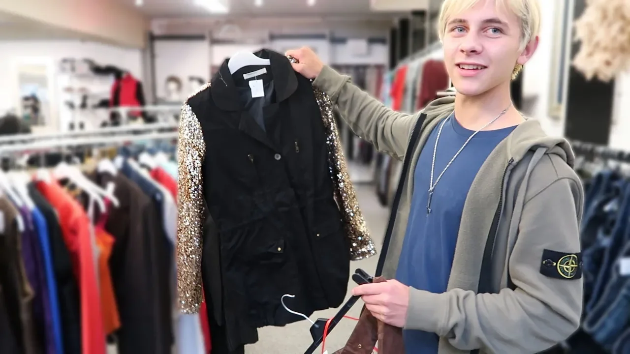 SHOPPER TØJ I GENBRUGSBUTIKKER