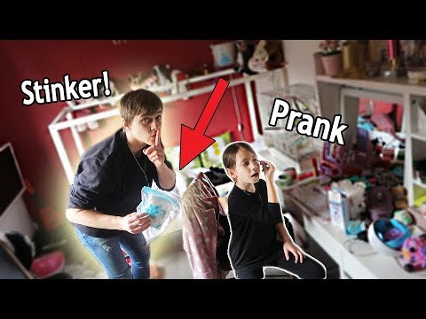 STINKBOMBE PRANK PÅ NAJA