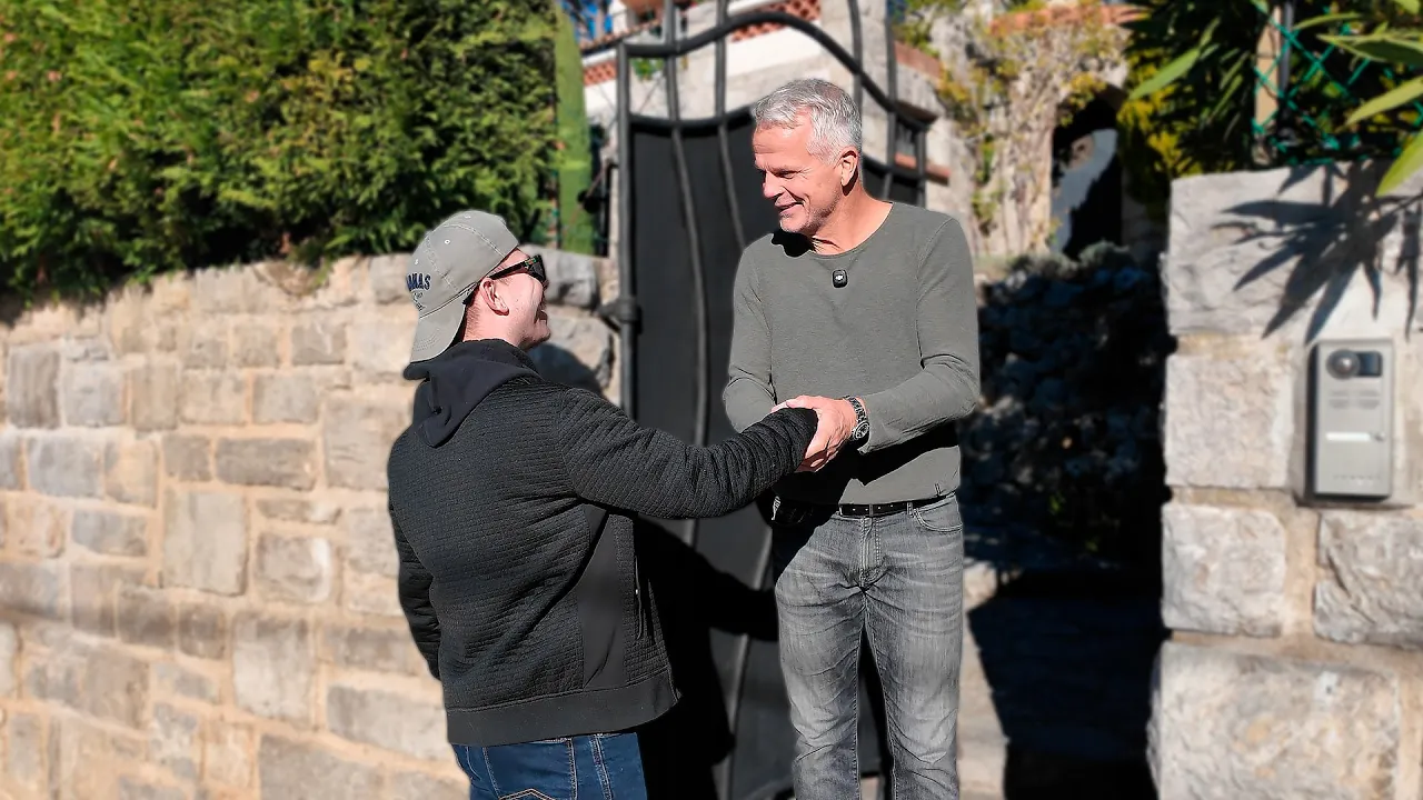 Bag om House Tour: Rejser til Frankrig for at besøge Jakob