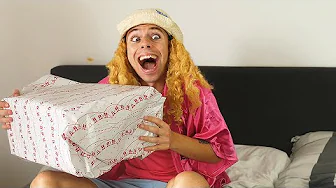 RITTAS FØDSELSDAG (Sketch)