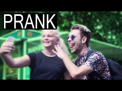 Akavet Halloween Prank På Fans | Reklame for Legoland