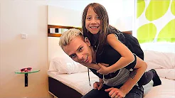 MORTEN OG NAJA PÅ HOTEL