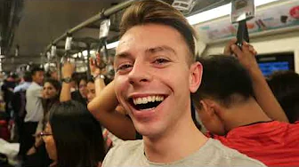 Mine mest akavede øjeblikke, samlet i en video