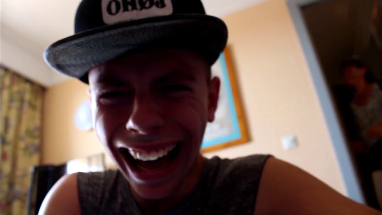 INGEN LÅS I TOILET DØREN!?