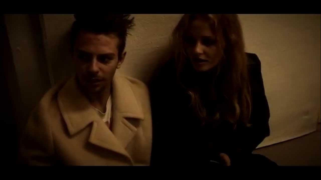 Dukken overfor (Kortfilm)