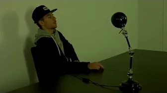 ANHOLDT AF POLITIET?!