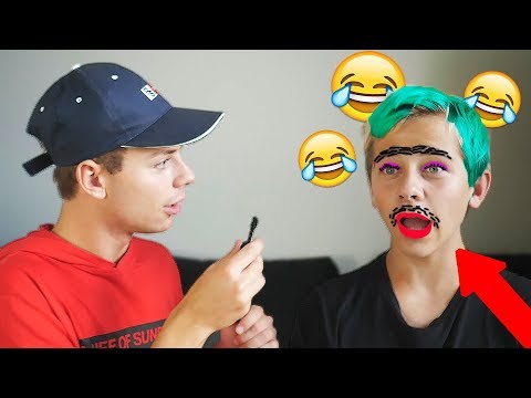 LÆGGER MIN BRORS MAKEUP (går galt!)