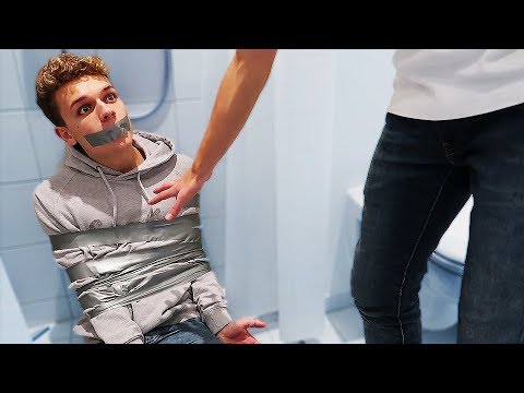 JEG TORTURERER RASMUS BROHAVE