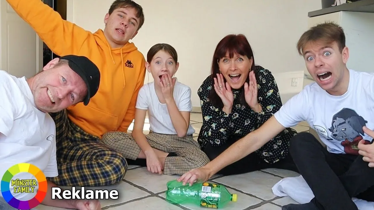 DEN SOM FLASKEHALSEN PEGER PÅ #2