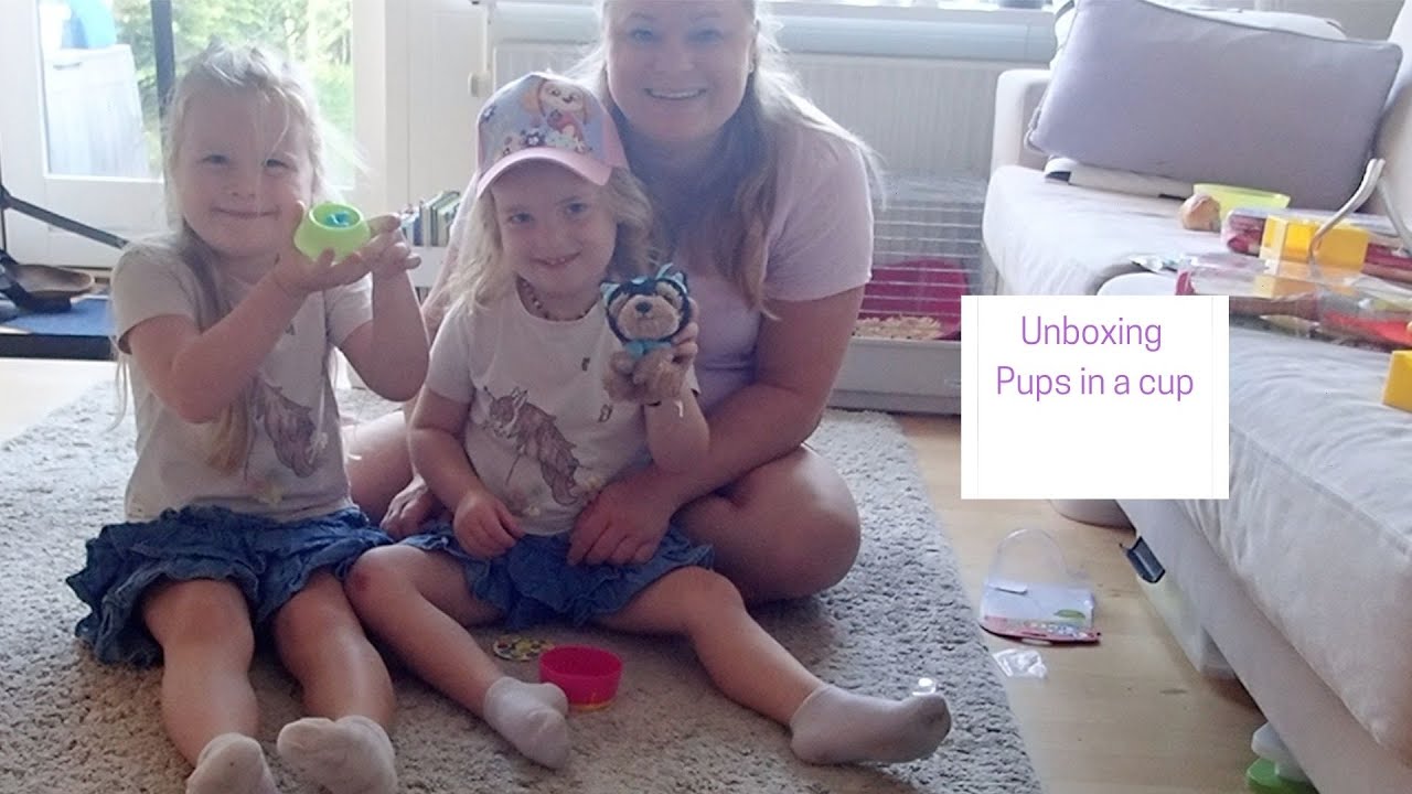 UNBOXING PUPS IN A CUB - DANSK