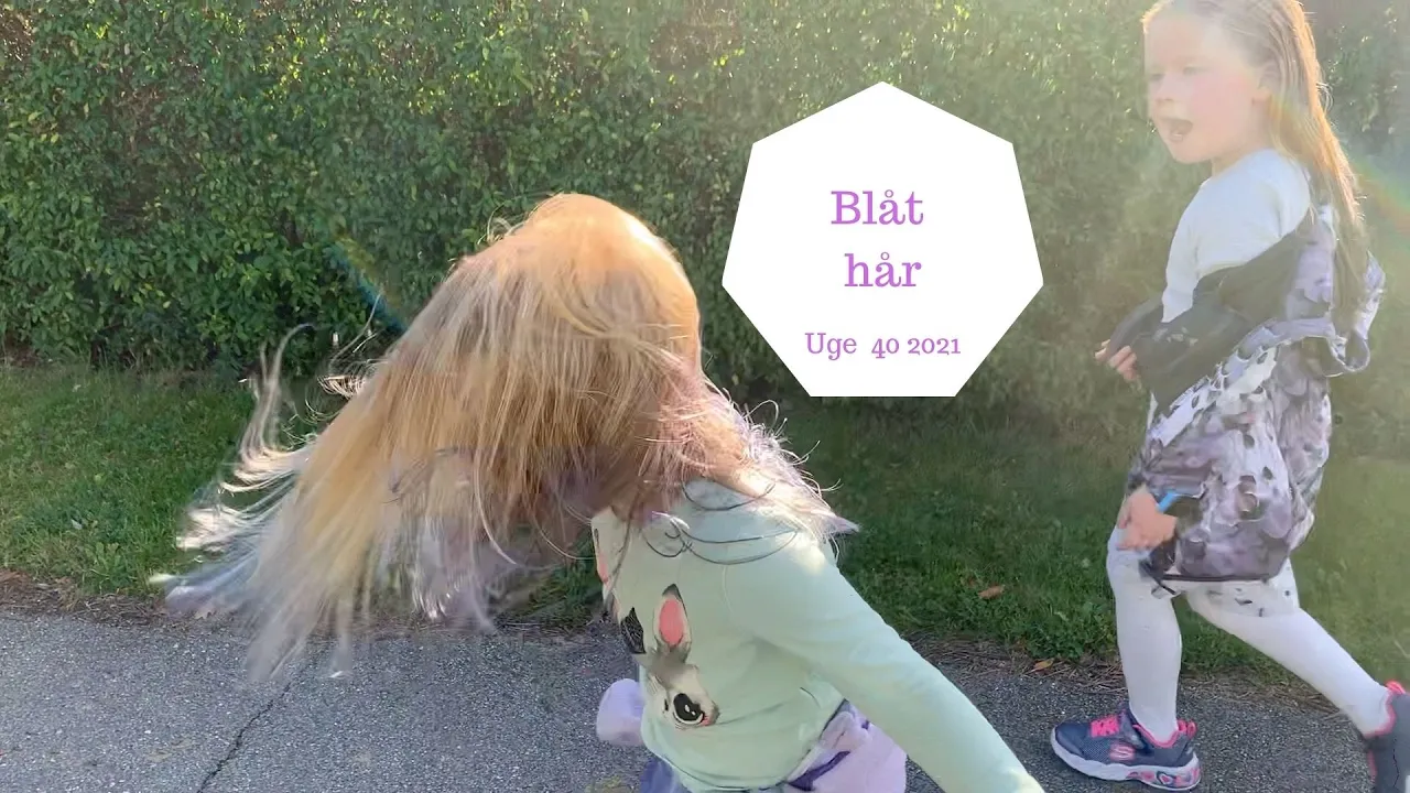 VI FARVER HÅRET BLÅT