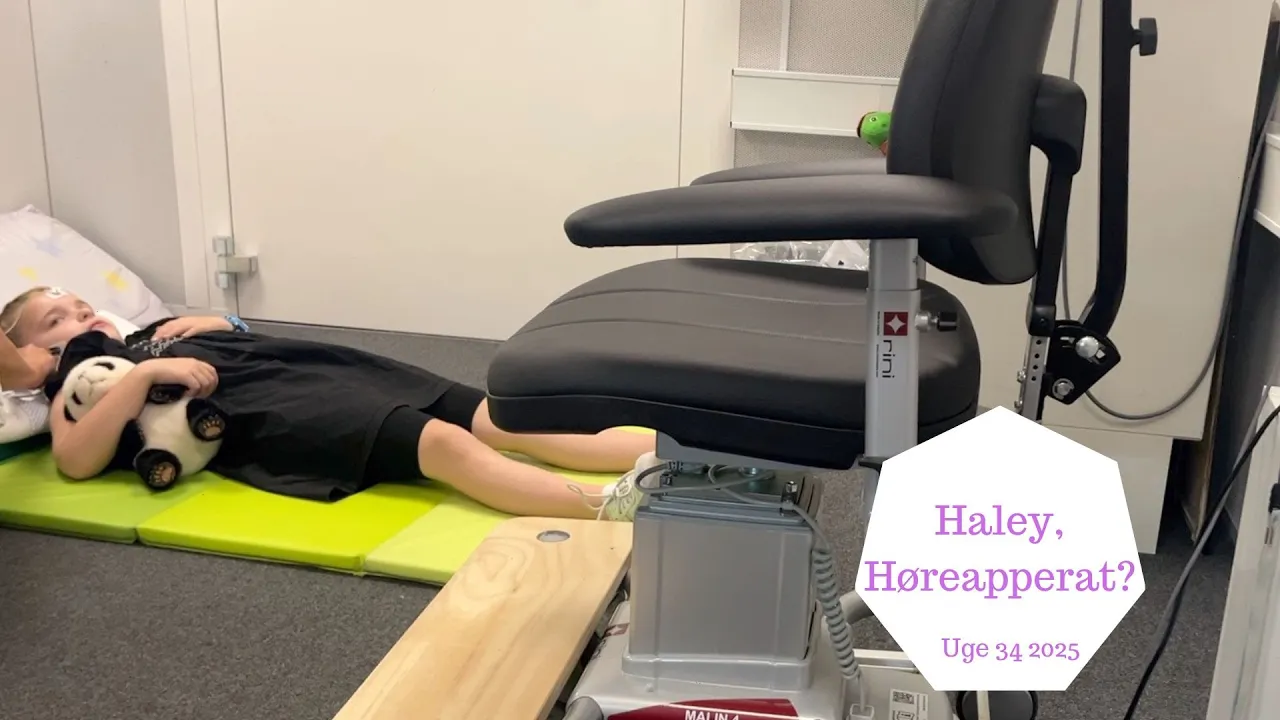 Haley skal have Høreapparat