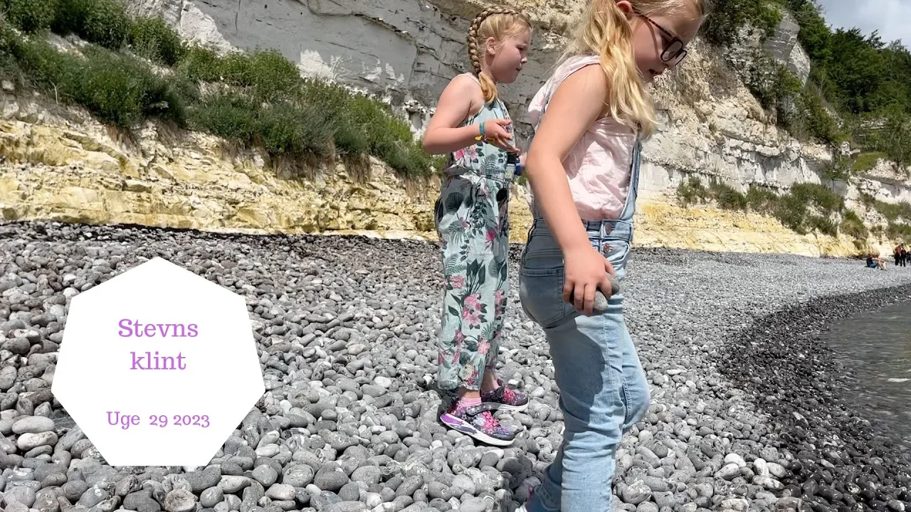 VI KLATRE OVER KÆMPE STEN PÅ STEVNS KLINT