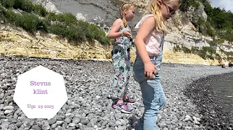 VI KLATRE OVER KÆMPE STEN PÅ STEVNS KLINT